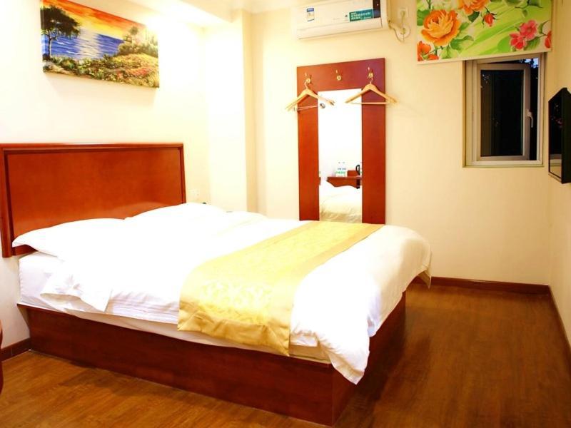 Greentree Inn Shanghai Hongqiao Hub Cao'An Road Huajiang Branch Road Express Hotel Jiading Eksteriør billede