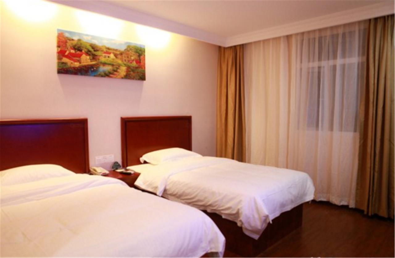 Greentree Inn Shanghai Hongqiao Hub Cao'An Road Huajiang Branch Road Express Hotel Jiading Eksteriør billede