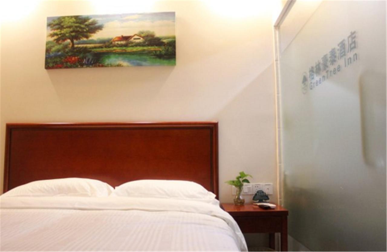 Greentree Inn Shanghai Hongqiao Hub Cao'An Road Huajiang Branch Road Express Hotel Jiading Eksteriør billede